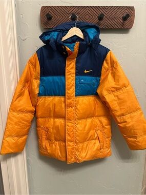 Nike Down Jacket (big kid XL = women S/M)